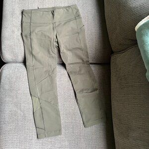 Lululemon Pace Rival 22" Dark Olive Leggings size 6